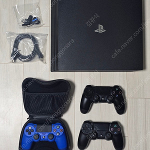 PS4 PRO 1TB 7218B 풀박스 팝니다.