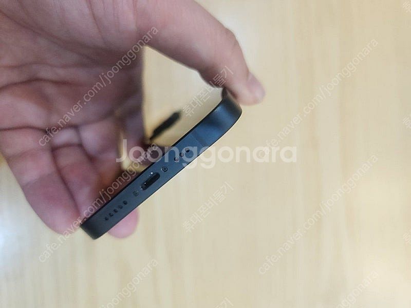 아이폰14 256기가 블랙 액정기스 없는 상태좋은 배터...--6