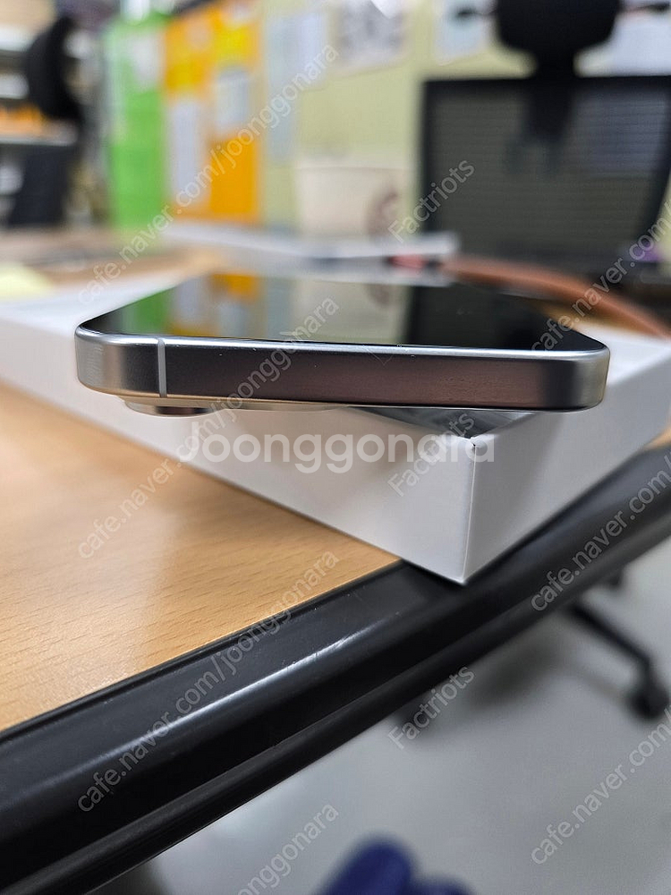 [자급제]아이폰16프로맥스 화이트 256기가 S급 판매합니다--5