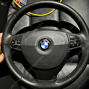 bmw f10 전기형 버스핸들 팝니다