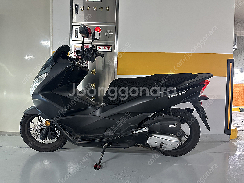 혼다 pcx125 18년식 판매합니다.--0