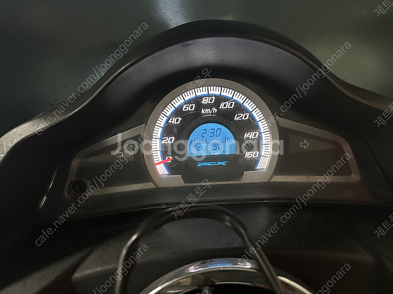 혼다 pcx125 18년식 판매합니다.--1