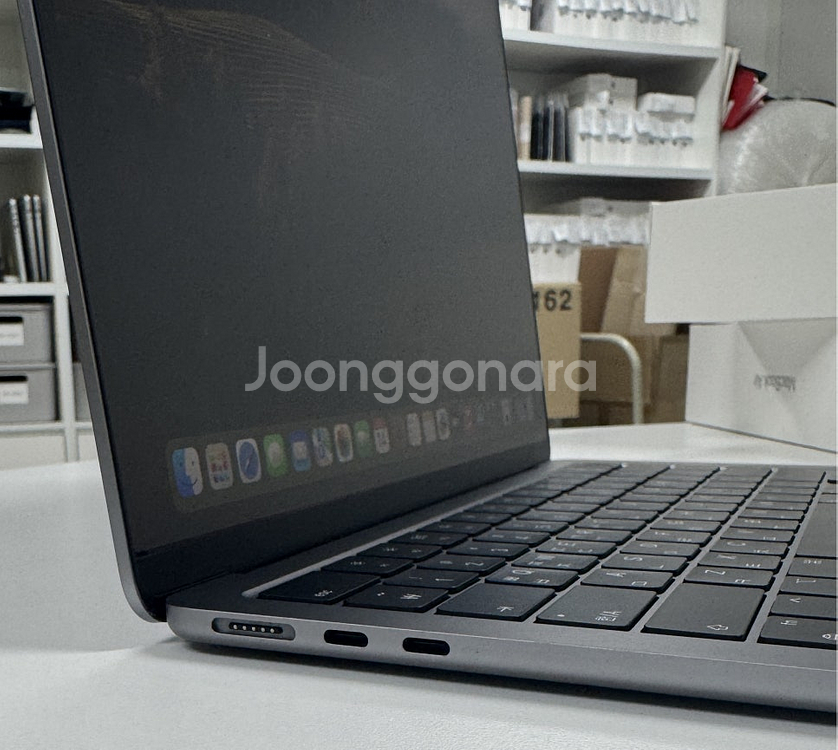[애플 맥북에어 2022 13인치] M2 칩셋, 8GB, SSD 256GB! 최신 기술 집약체--3
