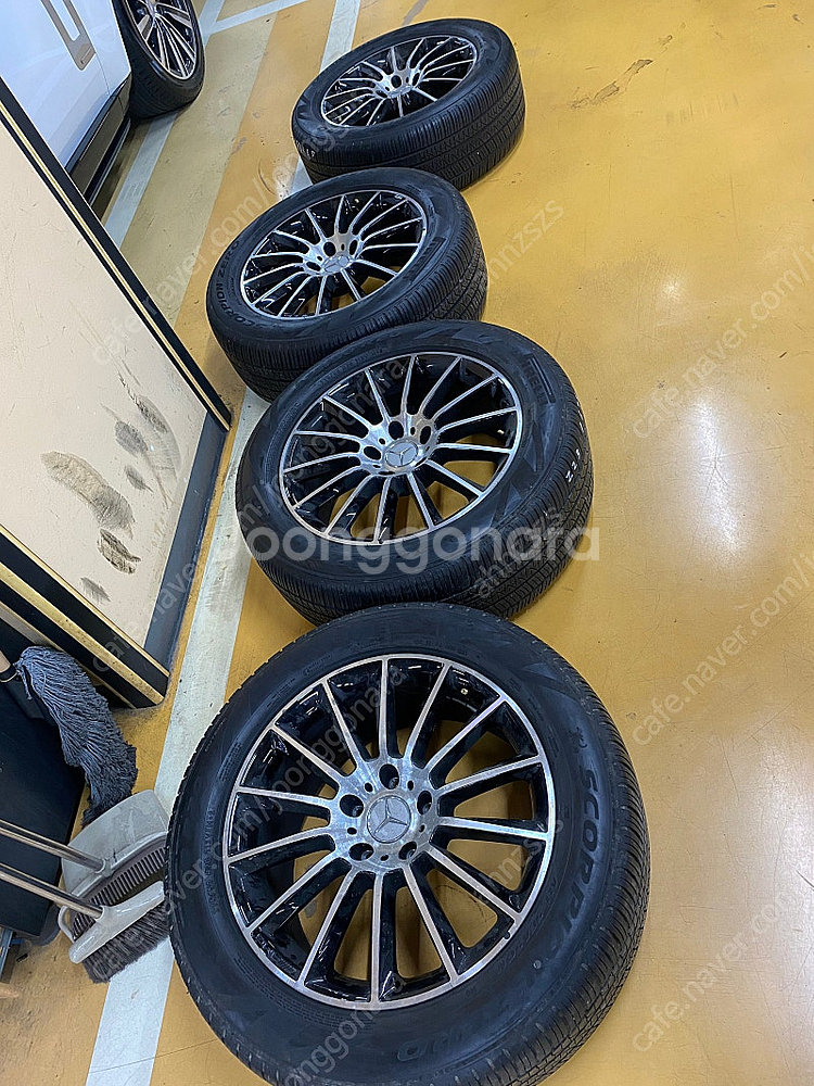벤츠g400d 한대분 순정 휠타이어 팝니다 (275/50/R20) 거의새거--0