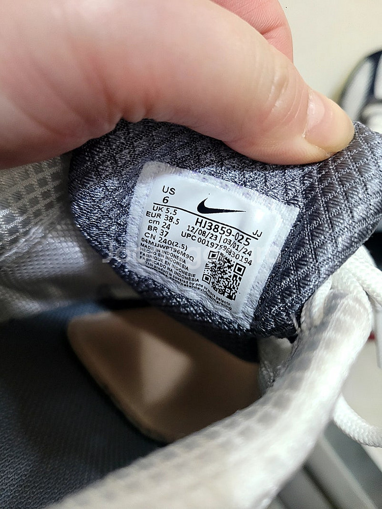 .실착3회 .나이키 줌 보메로HJ3859---7