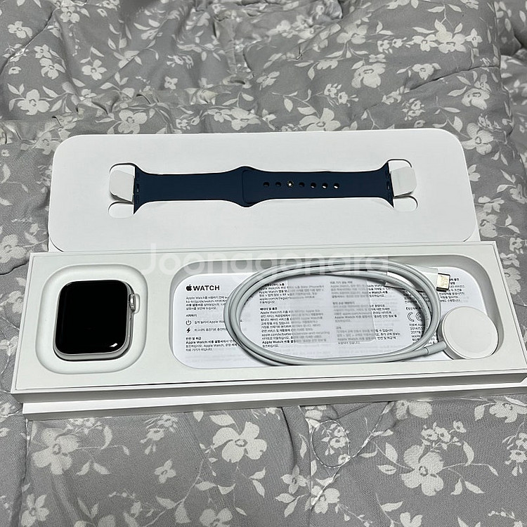 애플워치 SE 2세대 알루미늄 케이스/40mm/GPS/실버--1