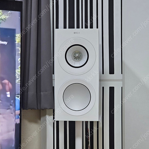 KEF R3 META 화이트 팝니다