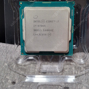 9세대 CPU I7 9700K 판매 합니다.