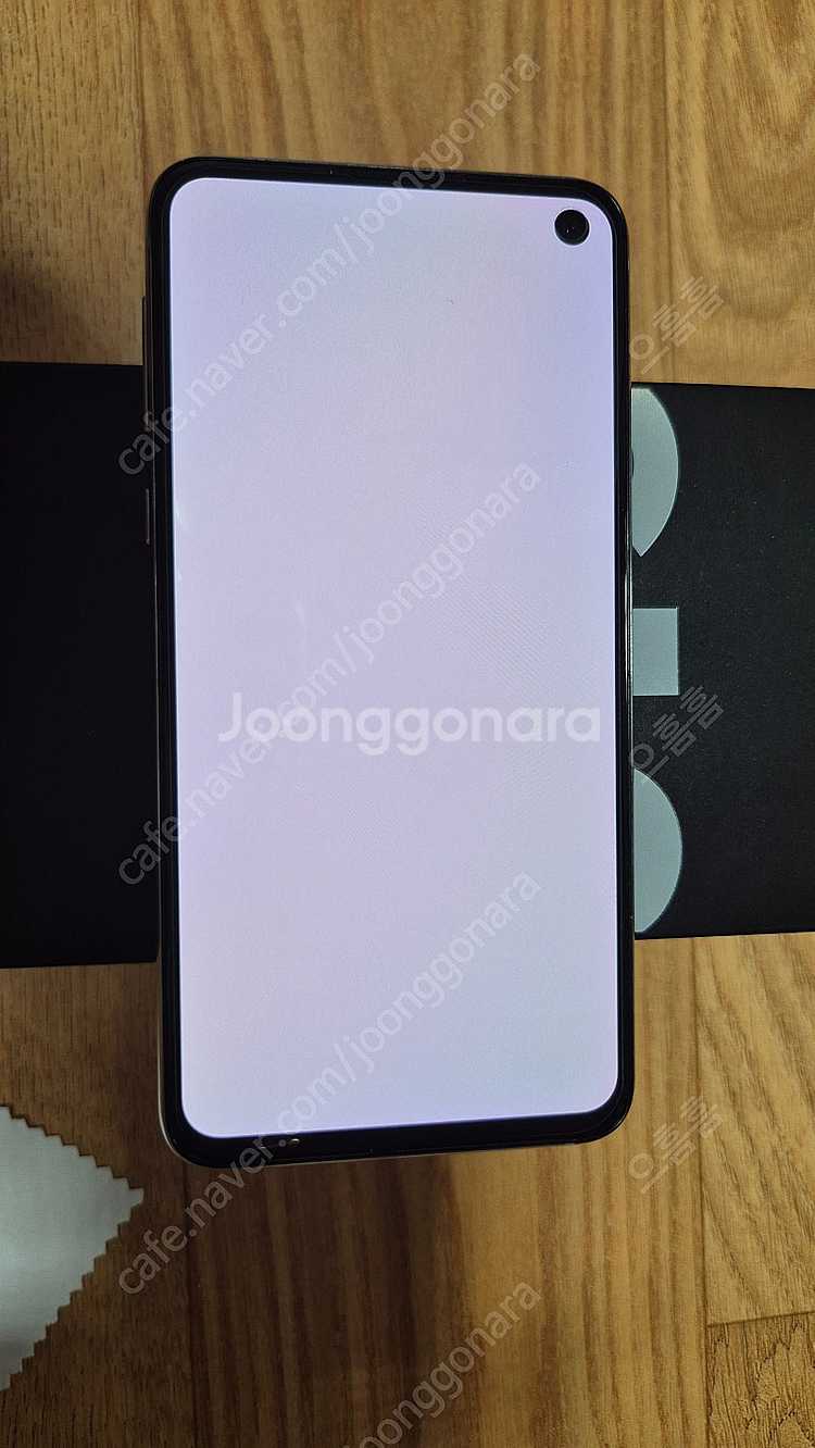 개인) 갤럭시s10e 화이트 (SM-G970N) 올갈이한 SSS급 팝니다--7