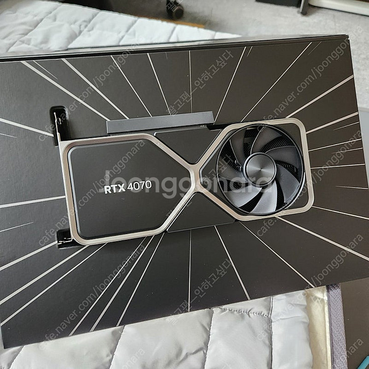 RTX4070 FE 그래픽카드 판매--0