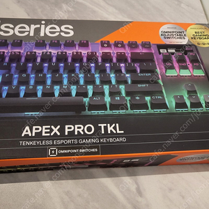 스틸시르즈 apex pro tkl 키보드 & Aerox 9 Wireless 마우스