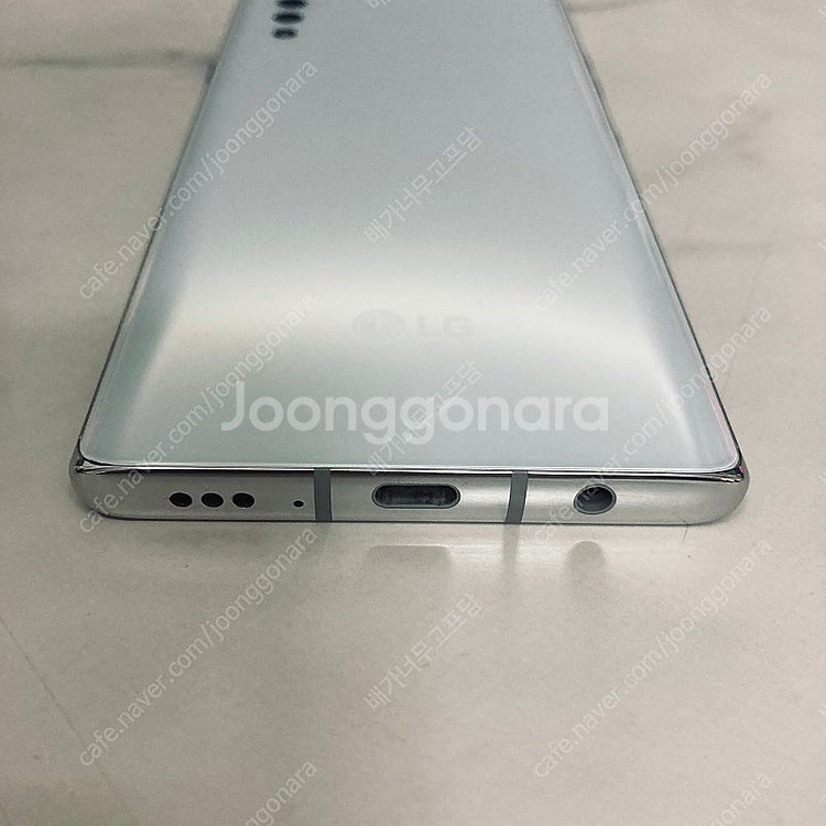 LG 벨벳 화이트 128용량 매우깨끗 10만5천원 판매...--2