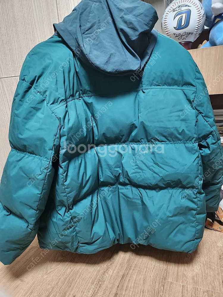 장미쉘바스키아 초록색 패딩 팝니다--1