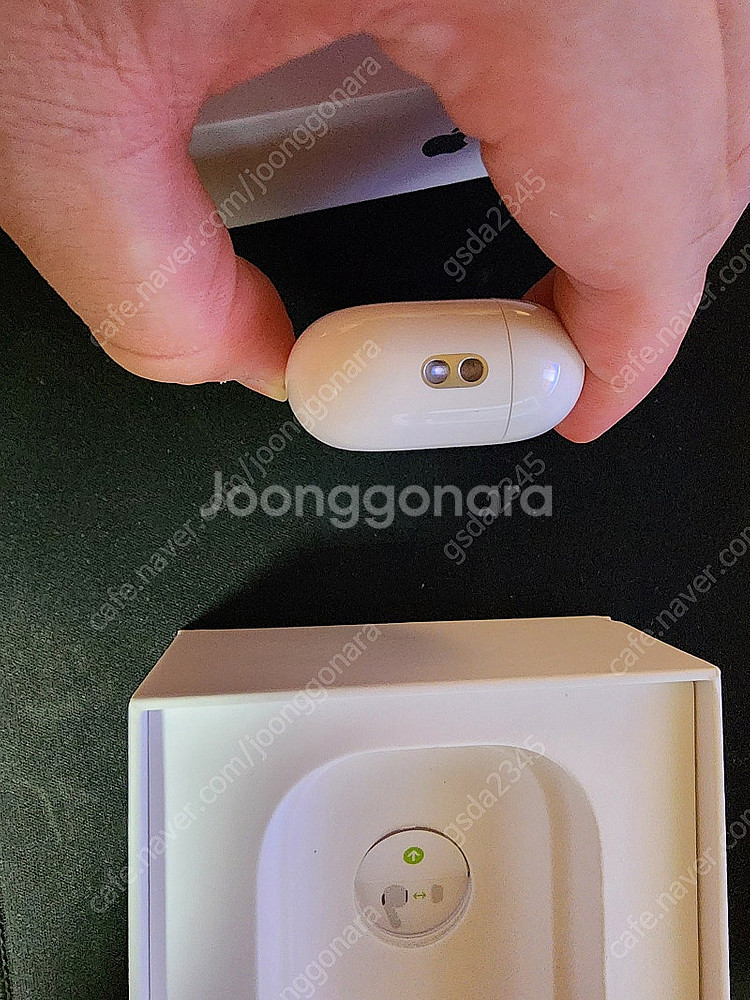 에어팟프로2 중고 판매합니다--3