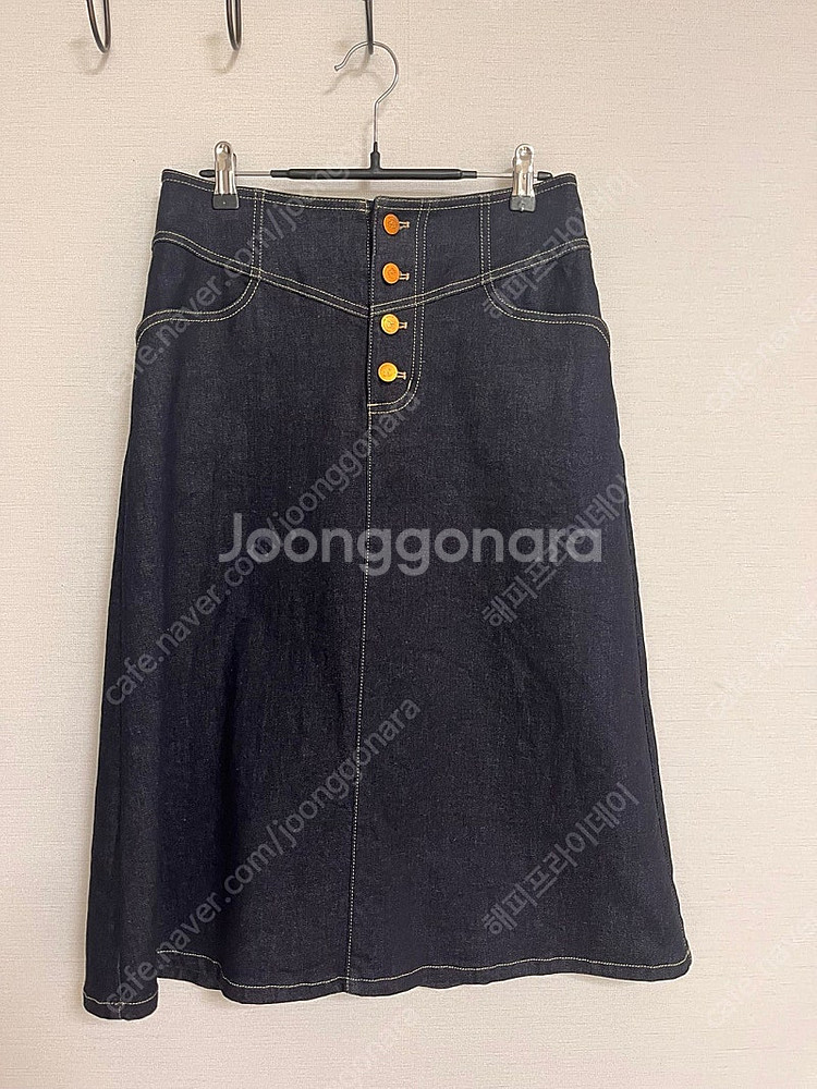 코스모폴리탄줄라이 데님 스커트 2종 사이즈 2(A라인,...--0