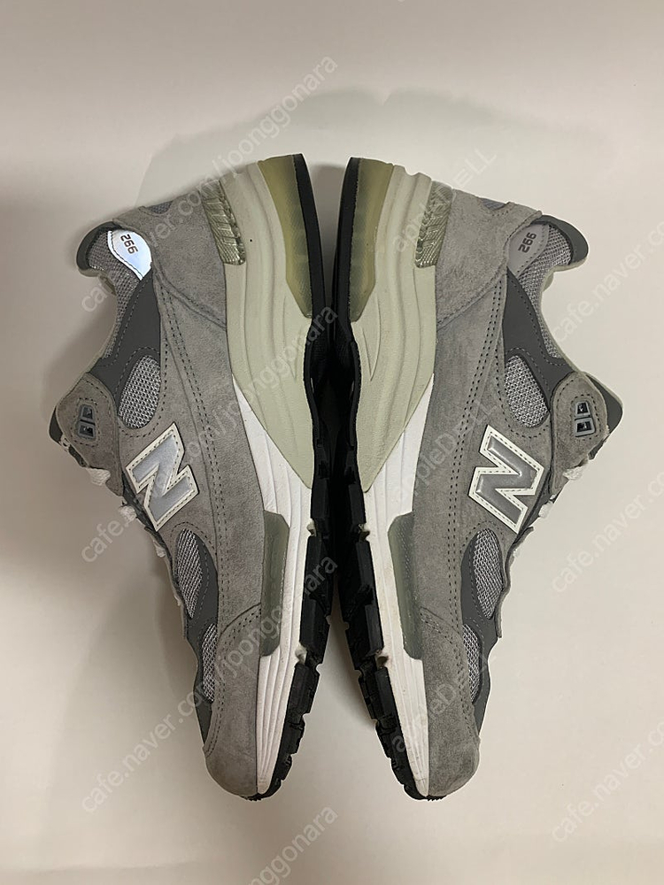 뉴발란스 992 그레이 270--5