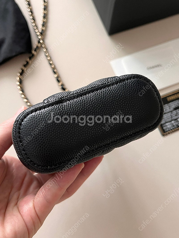 상태좋음/ 샤넬 베니티 코스메틱 크로스백 블랙 캐비어 ...--3
