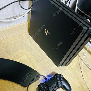 (경주,울산) 급처!!!플스4프로 Ps4 Pro 팝니다 네고 안함