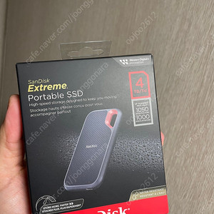 Sandisk extreme SSD 외장하드 4TB 미개봉