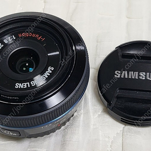 삼성 NX20mm 렌즈