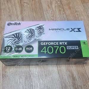 이엠텍 지포스 RTX 4070 SUPER MIRACLE X3 WHITE D6X 12GB 미개봉