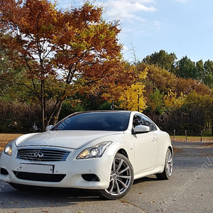 2010년형 11년5월 등록 인피니티 G37 쿠페 고급형 오토 가솔린 펄진주색 107261km 650만원