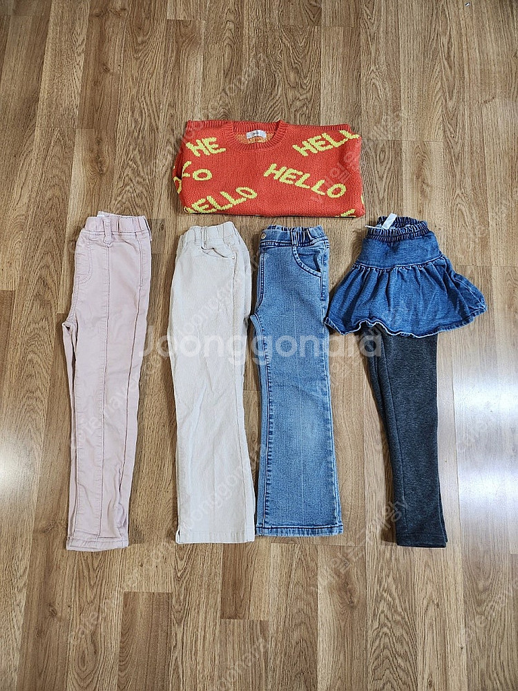 [A급] 여아 130사이즈 예쁜 가을, 겨울옷 5벌--0