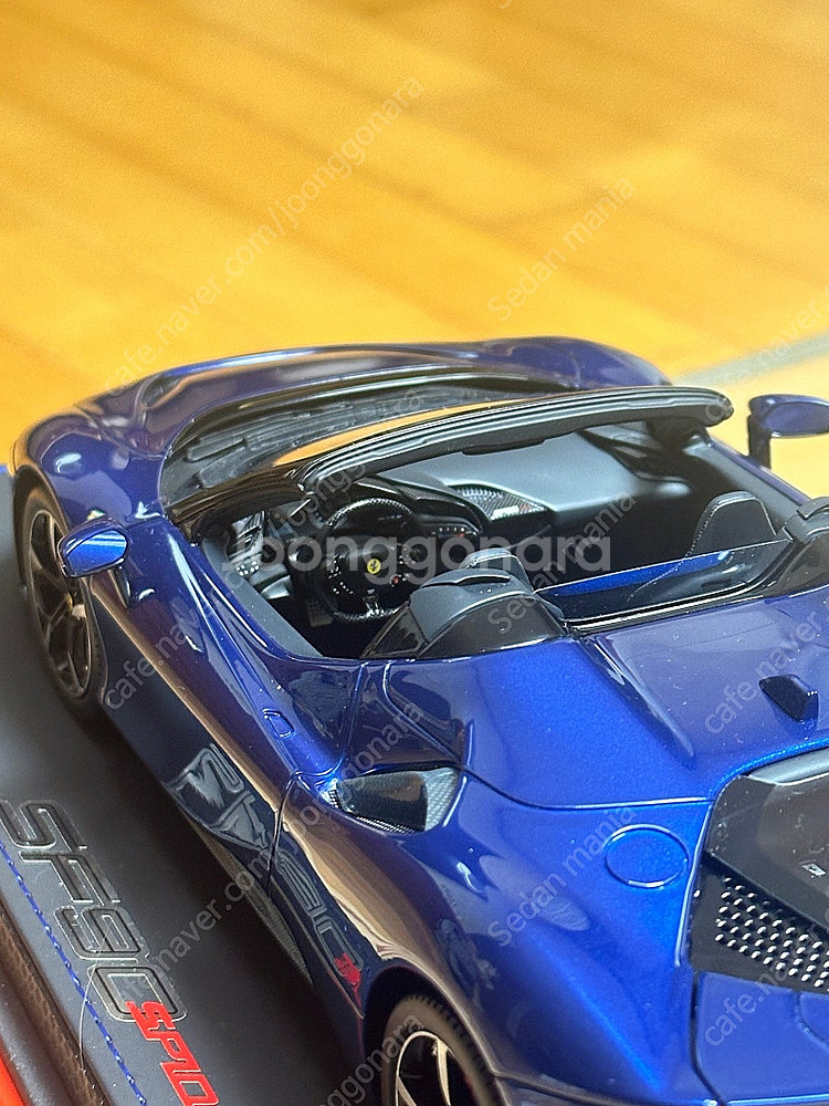 급처)1:18 BBR 페라리 SF90 스파이더 크롬 블...--2