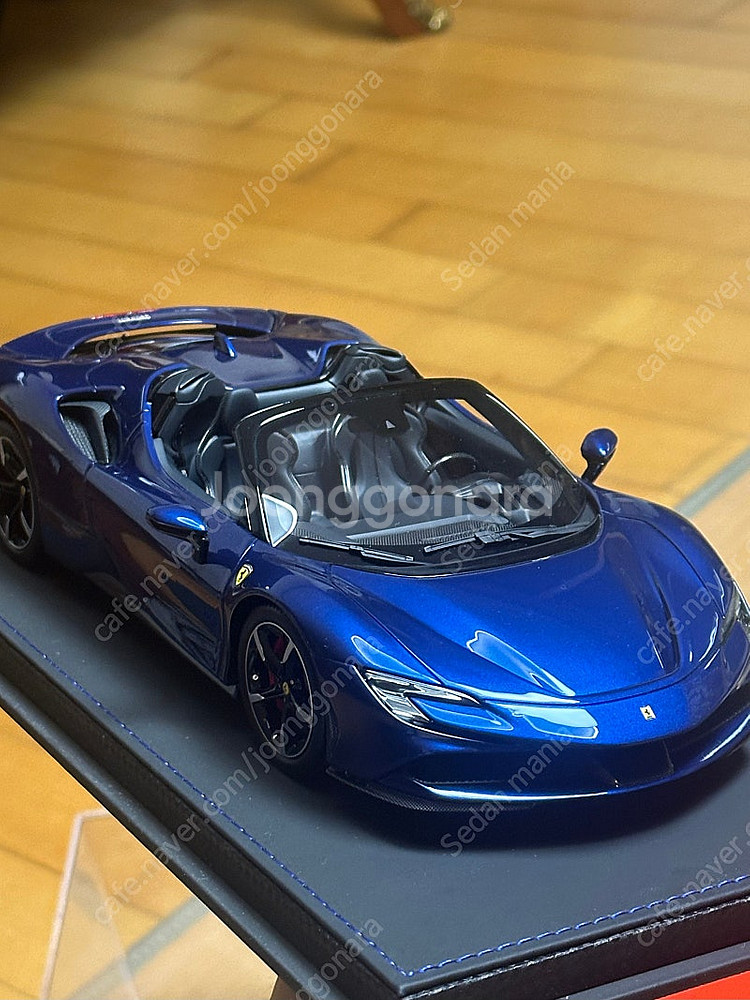 급처)1:18 BBR 페라리 SF90 스파이더 크롬 블...--4