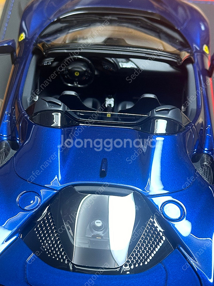 급처)1:18 BBR 페라리 SF90 스파이더 크롬 블...--6
