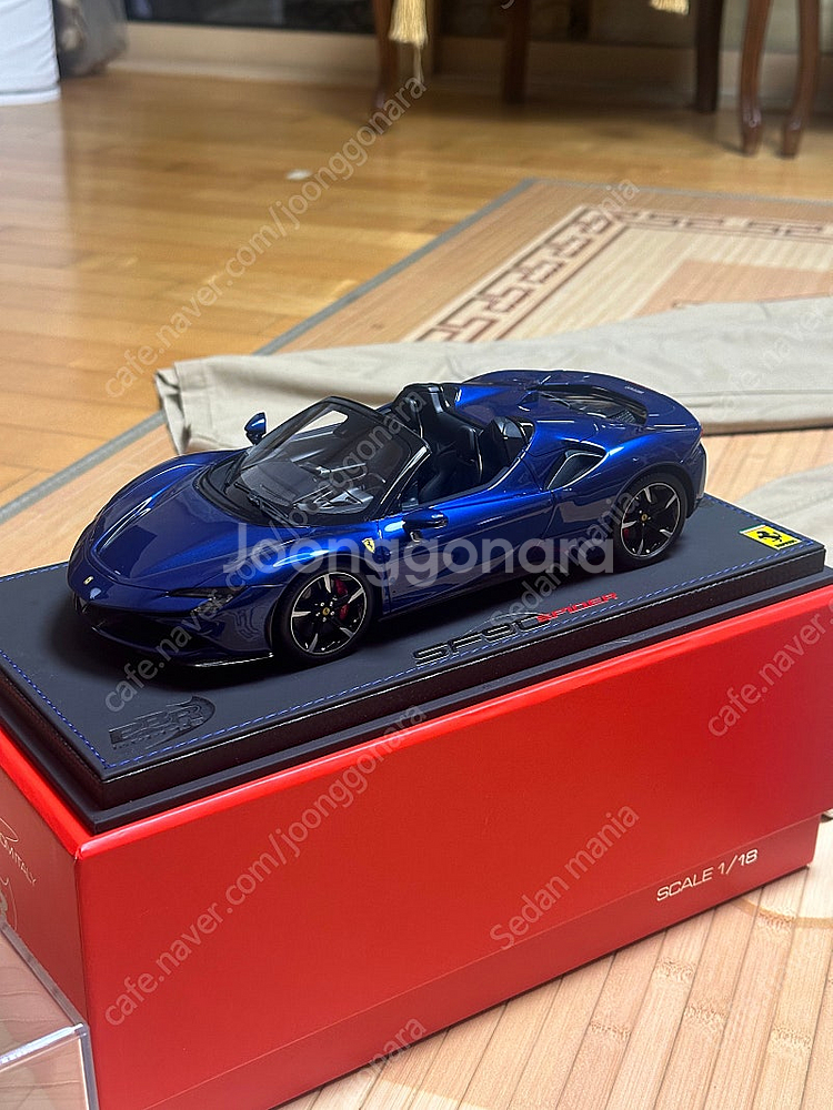 급처)1:18 BBR 페라리 SF90 스파이더 크롬 블...--7