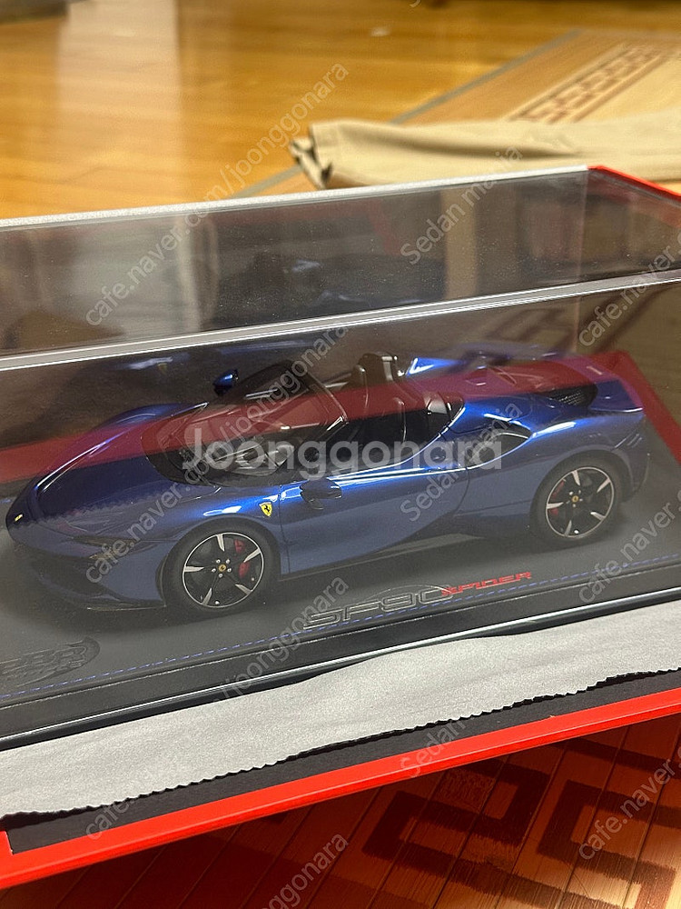 급처)1:18 BBR 페라리 SF90 스파이더 크롬 블...--9