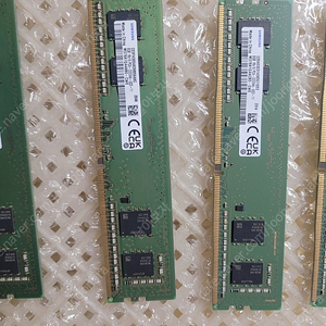 삼성 ddr4 8기가 3200AA x 4장 팝니다