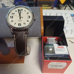 타이맥스 Timex T28201 드레스 워치 시계