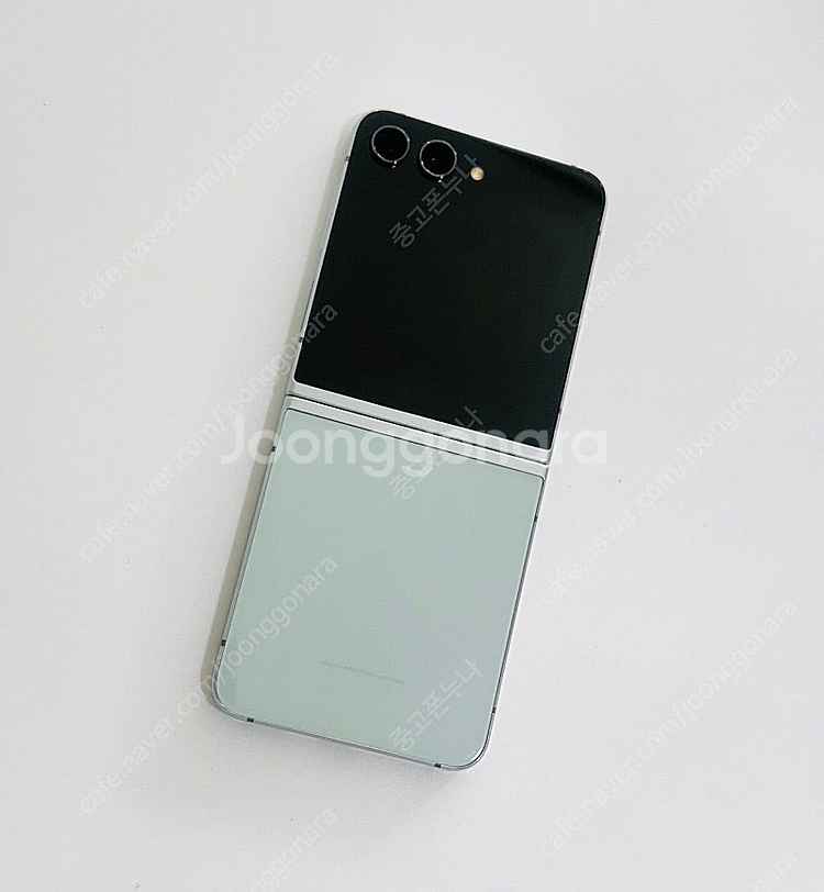 새폰급) 갤럭시 제트플립5 민트 512gb 기스찍힘없음...--6