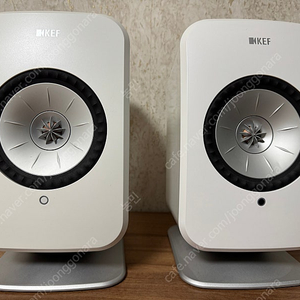 KEF LSX1 스피커 + P1 스탠드 팝니다.