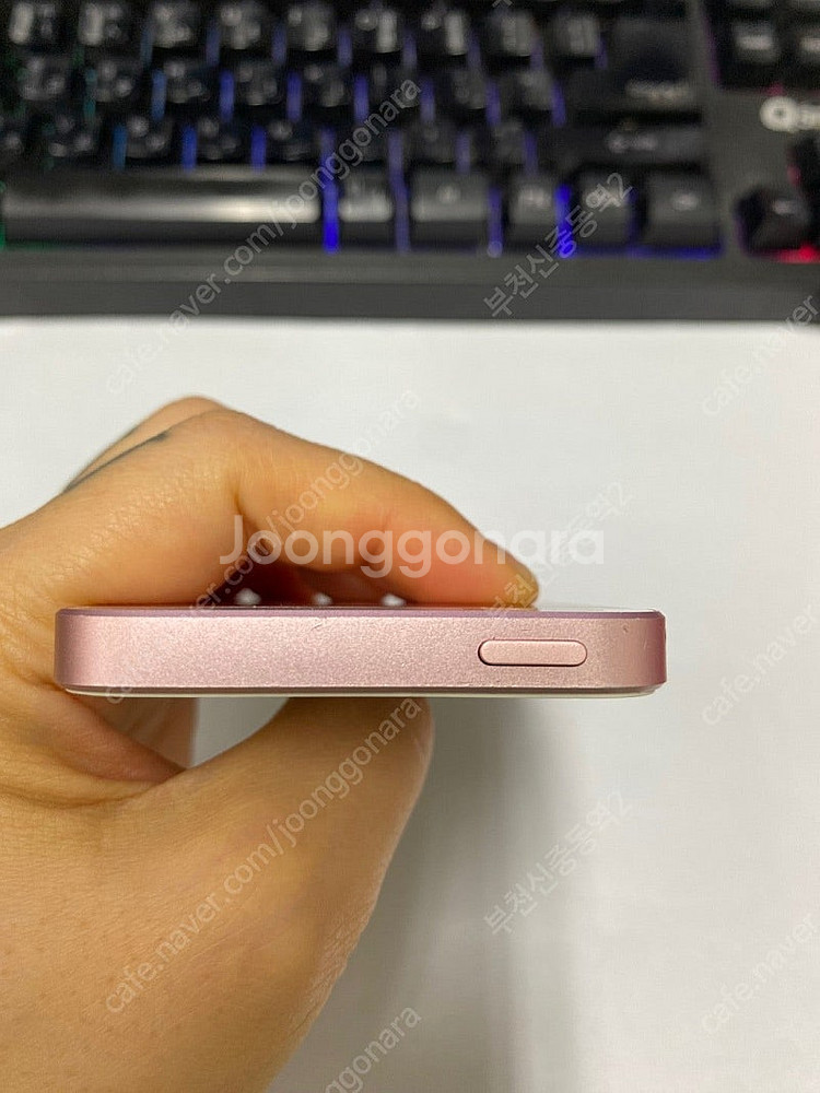 198528 아이폰SE 로즈골드 AA급 128GB 배터...--3