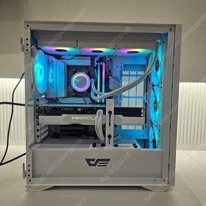 라이젠 7800X3D RTX 4080 SUPER 고사양 본체 팝니다.