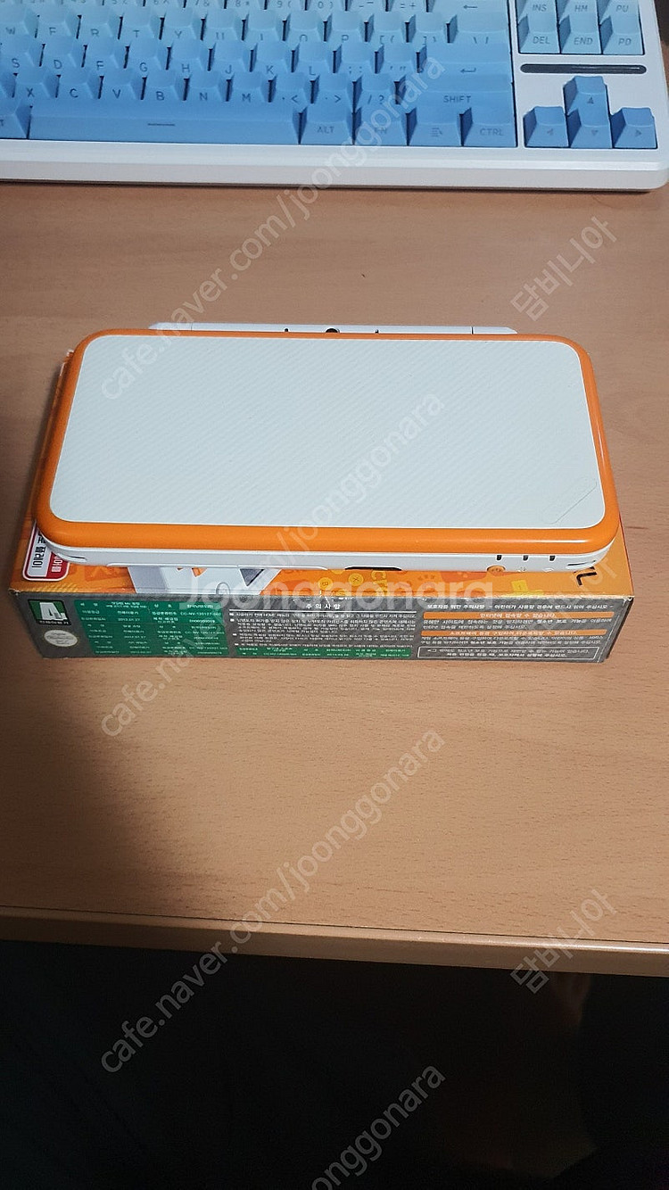 닌텐도 뉴2ds xl화이트 판매합니다--1