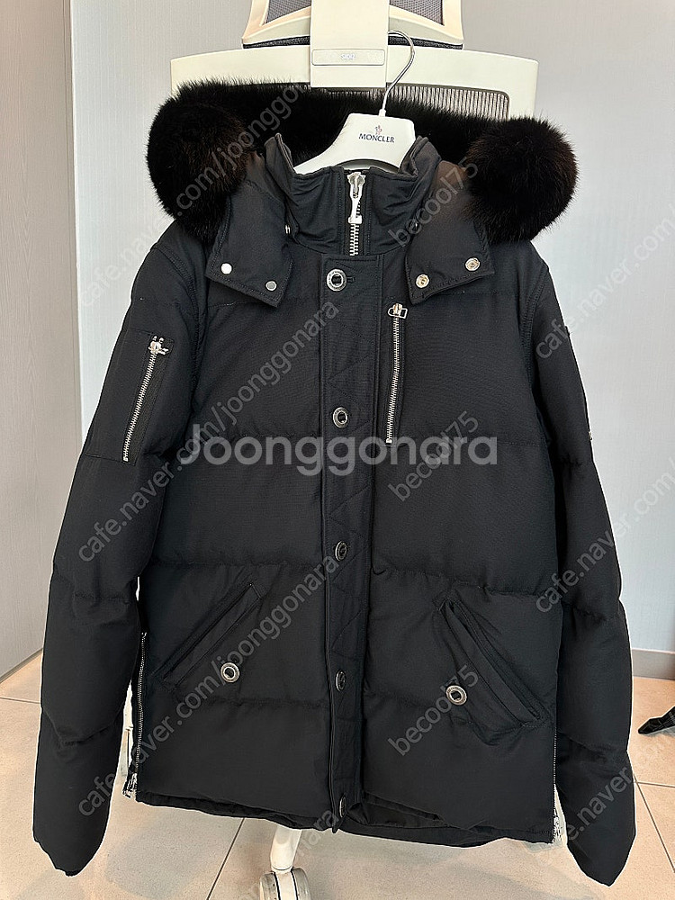 무스너클 구스 남성 패딩 M(택포)--0