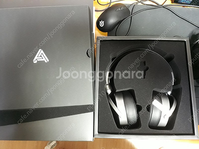 오디지 mm-100 헤드폰 판매합니다.--1