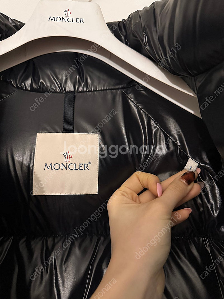 몽클레어 여성 숏 패딩 에린 Erine 1 사이즈--1