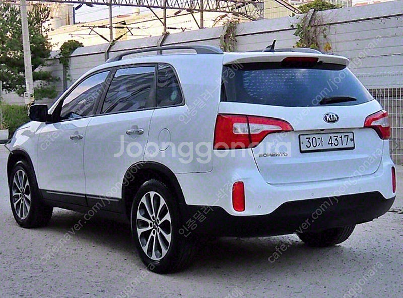 중고차 기아 뉴쏘렌토 R R2.0 2WD TLX 스페셜...--1