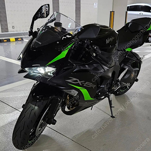 2025 zx-6r 가와사키 블랙 6r 판매합니다.