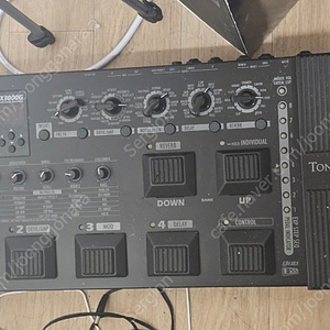 멀티이펙터 Korg AX3000G