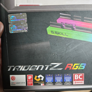 지스킬 Ddr4 램 3200 cl14 8*2(16g) 팝니다