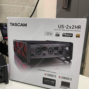 tascam us 2x2 hr 팝니다.