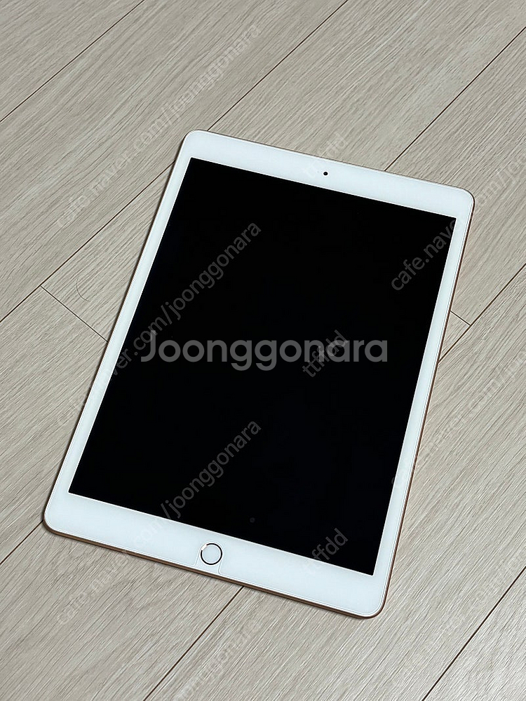 애플 아이패드 8세대 32GB WIFI 모델 로즈골드 컬러 팔아요!--0