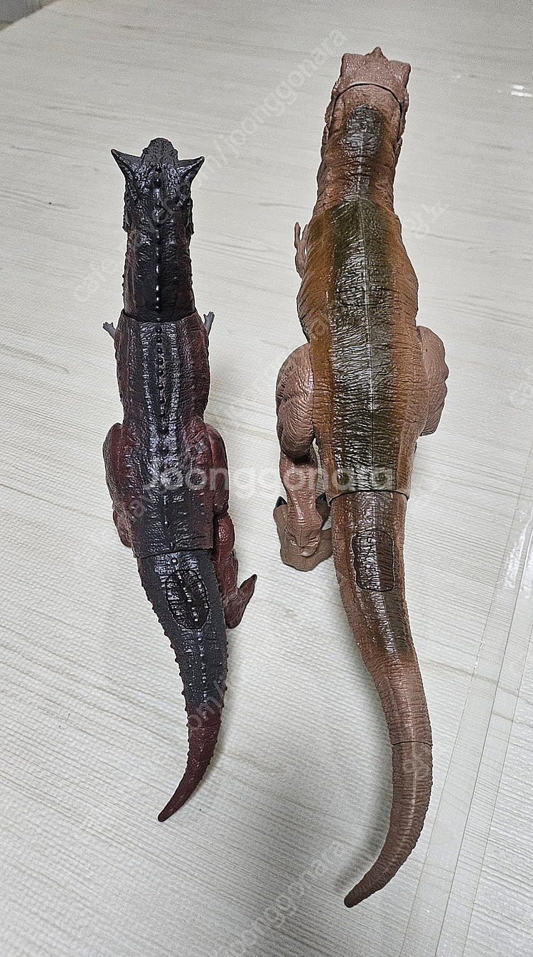 쥬라기월드 티라노사우르스,카르노타우르스 일괄(소리잘남)--2