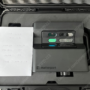 Matterport MC250 3D 캡처 카메라 + 맨프로토 삼각대